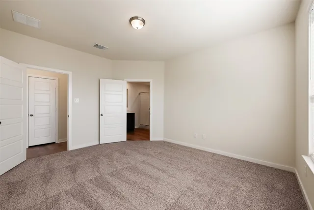 $2,000 | 109 Watch Hill, Jarrell, TX 76537