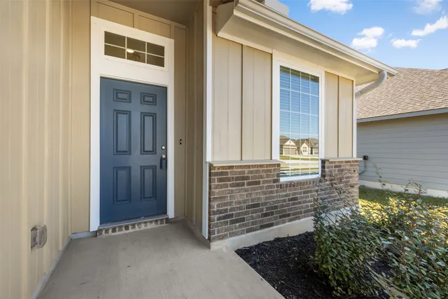 $1,900 | 109 Watch Hill, Jarrell, TX 76537