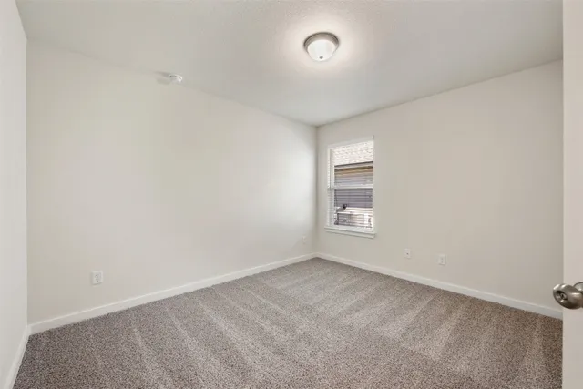 $2,000 | 109 Watch Hill, Jarrell, TX 76537