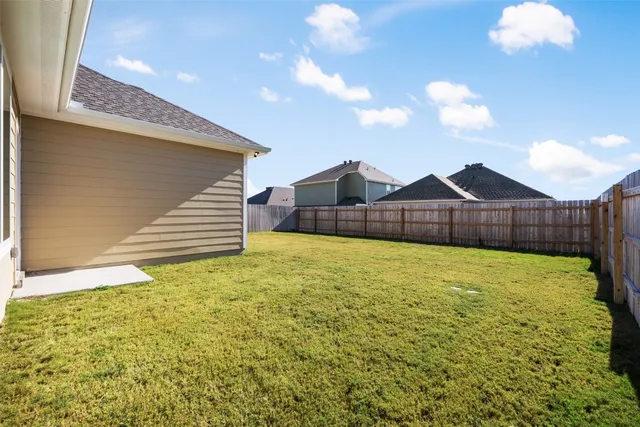 $2,000 | 109 Watch Hill, Jarrell, TX 76537