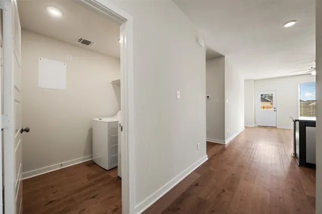 $2,000 | 109 Watch Hill, Jarrell, TX 76537