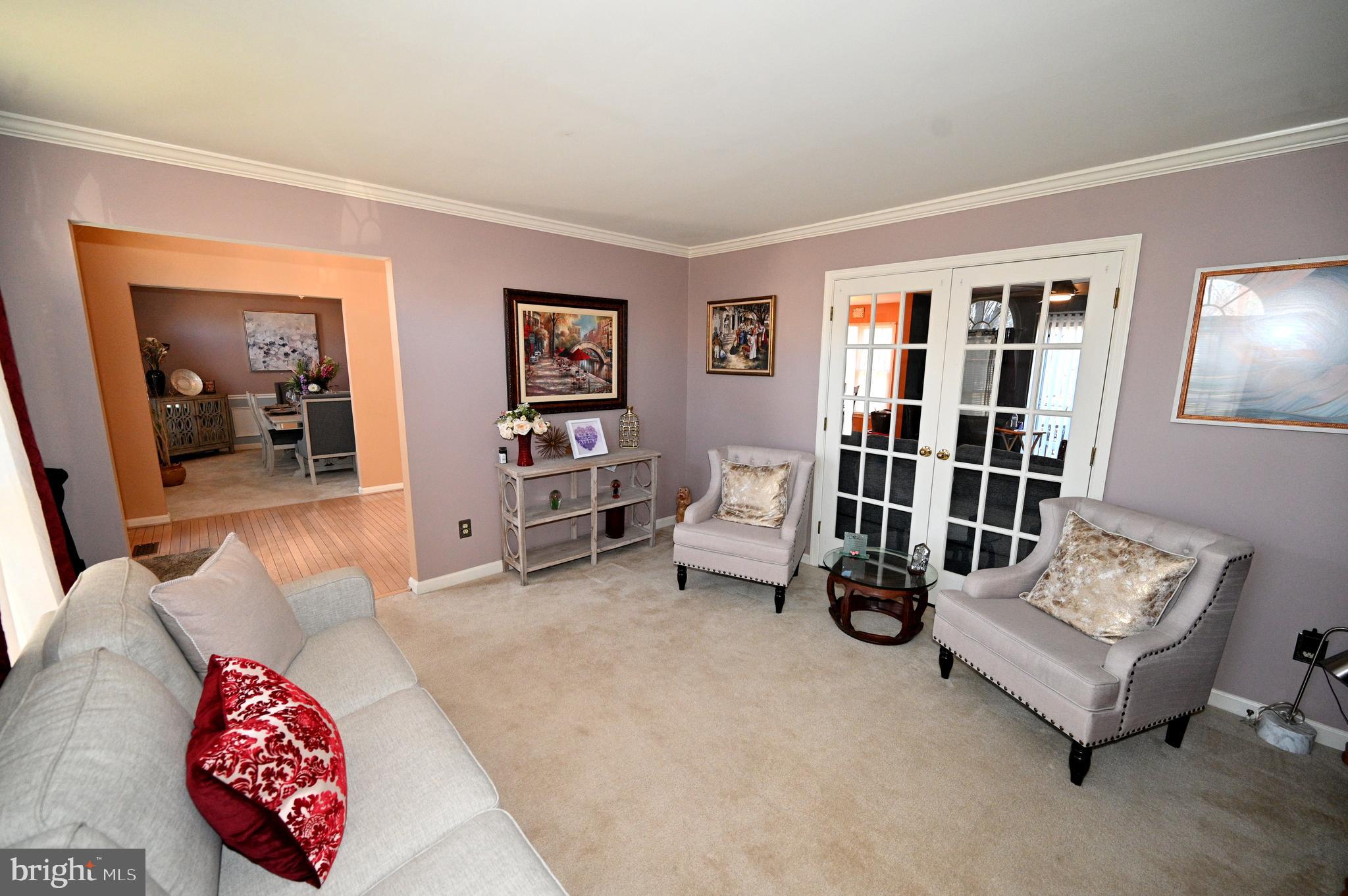 7729 Castle Rock Drive Clinton, MD 20735 - Photo 22 of 65 a living room with furniture and decor