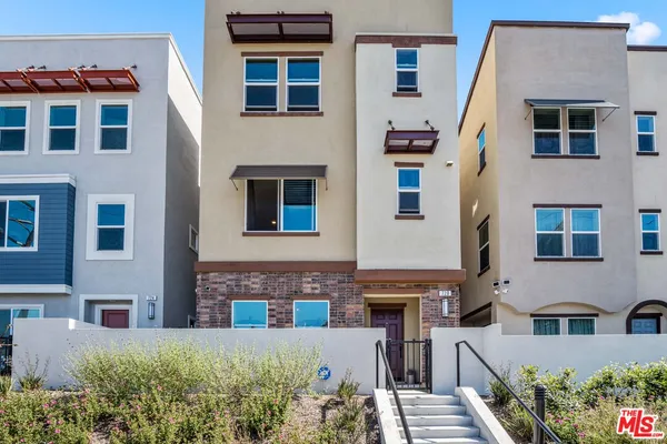 $7,500 | 720 Grace Avenue, Inglewood, CA 90301