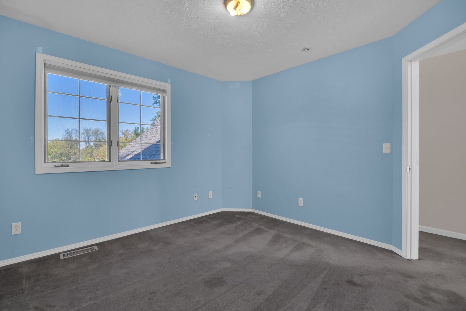112 Sequoyah Court Southwest Poplar Grove, IL 61065 - Photo 18 of 26 an empty room with windows