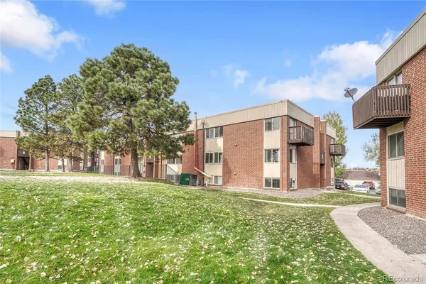$190,000 | 3633 South Sheridan Boulevard, Unit 18, Denver, CO 80235