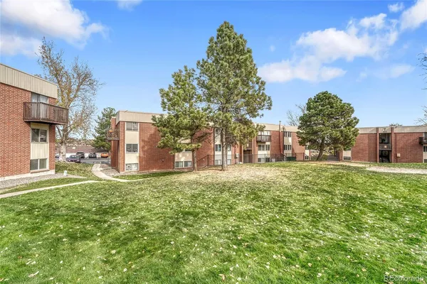 $190,000 | 3633 South Sheridan Boulevard, Unit 18, Denver, CO 80235