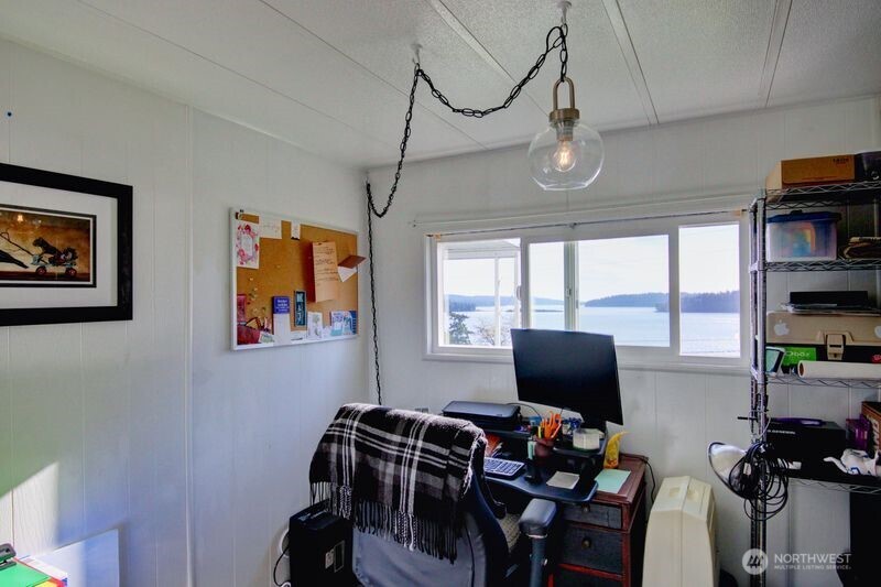 14860 Gibralter Road Anacortes, WA 98221 - Photo 23 of 27