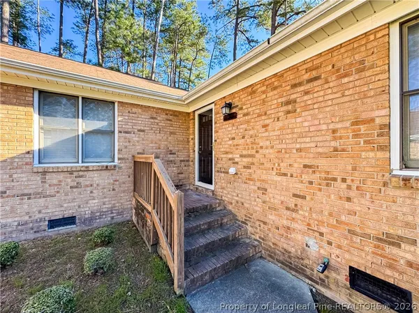 $1,395 | 499 Coronation Drive, Fayetteville, NC 28311