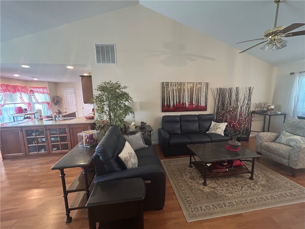 555 North Scovill Court Decatur, IL 62522 - Photo 9 of 27 Gallery Image 9