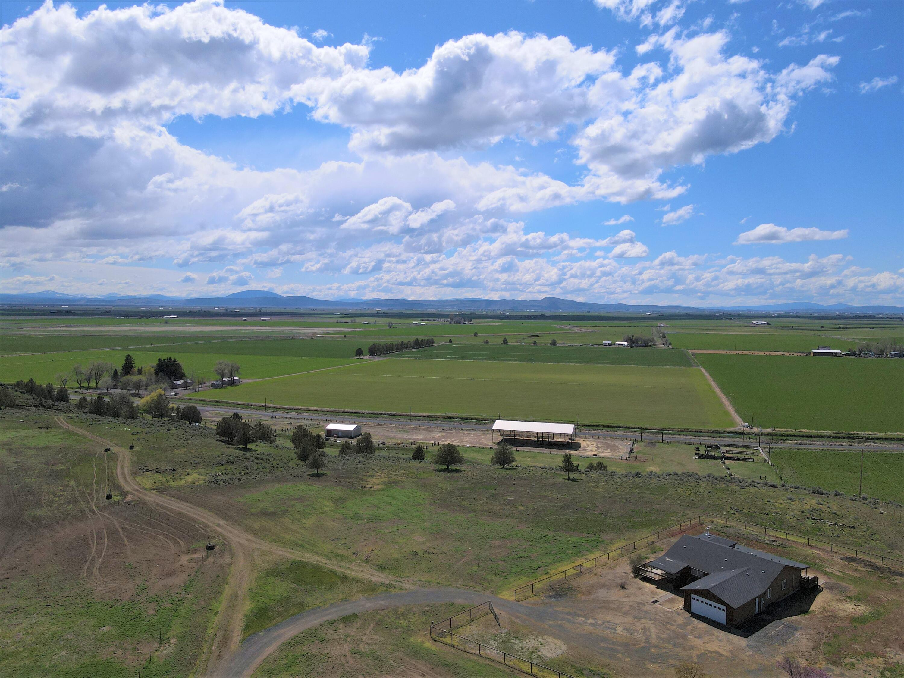 6074 Co Road Tulelake, CA 96134 - Photo 5 of 57 bk8