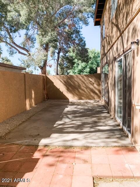 1051 South Dobson Road, Unit 168 Mesa, AZ 85202 - Photo 8 of 9 a view of pathway along with road