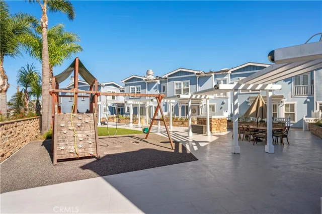 $1,499,000 | 311 Aviation Place, Manhattan Beach, CA 90266