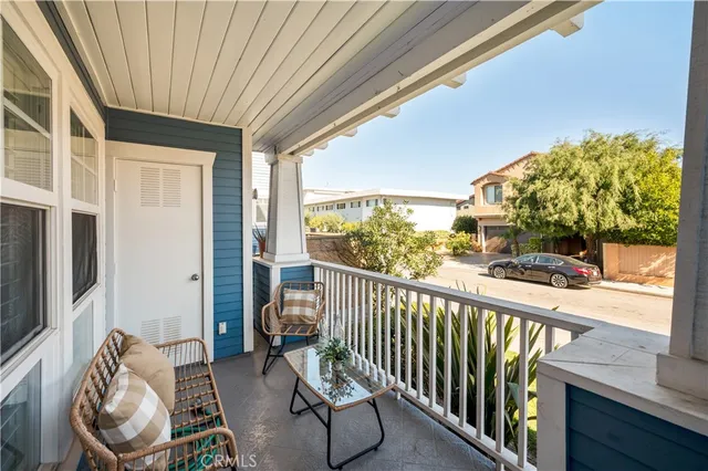 $1,499,000 | 311 Aviation Place, Manhattan Beach, CA 90266