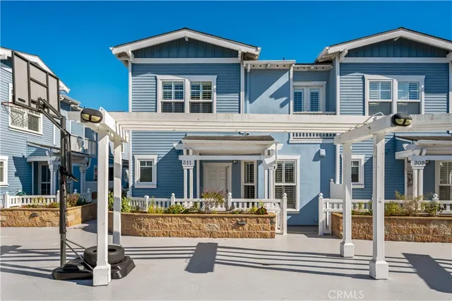 $1,499,000 | 311 Aviation Place, Manhattan Beach, CA 90266