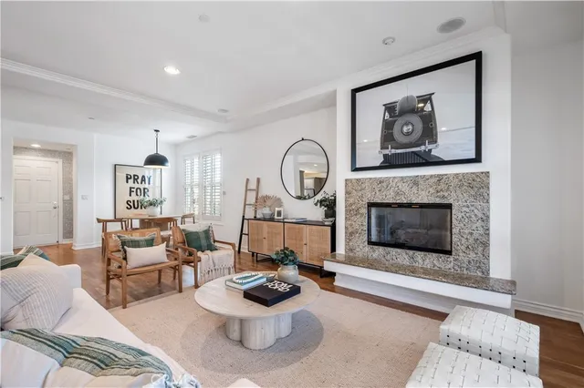 $1,499,000 | 311 Aviation Place, Manhattan Beach, CA 90266
