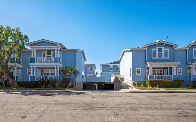$1,499,000 | 311 Aviation Place, Manhattan Beach, CA 90266