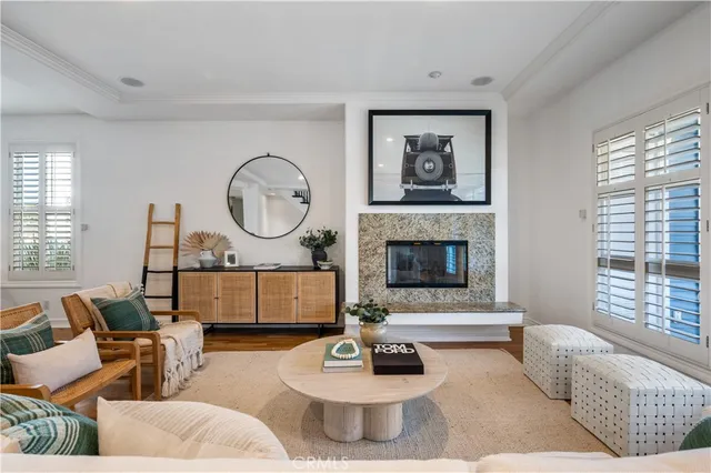 $1,499,000 | 311 Aviation Place, Manhattan Beach, CA 90266