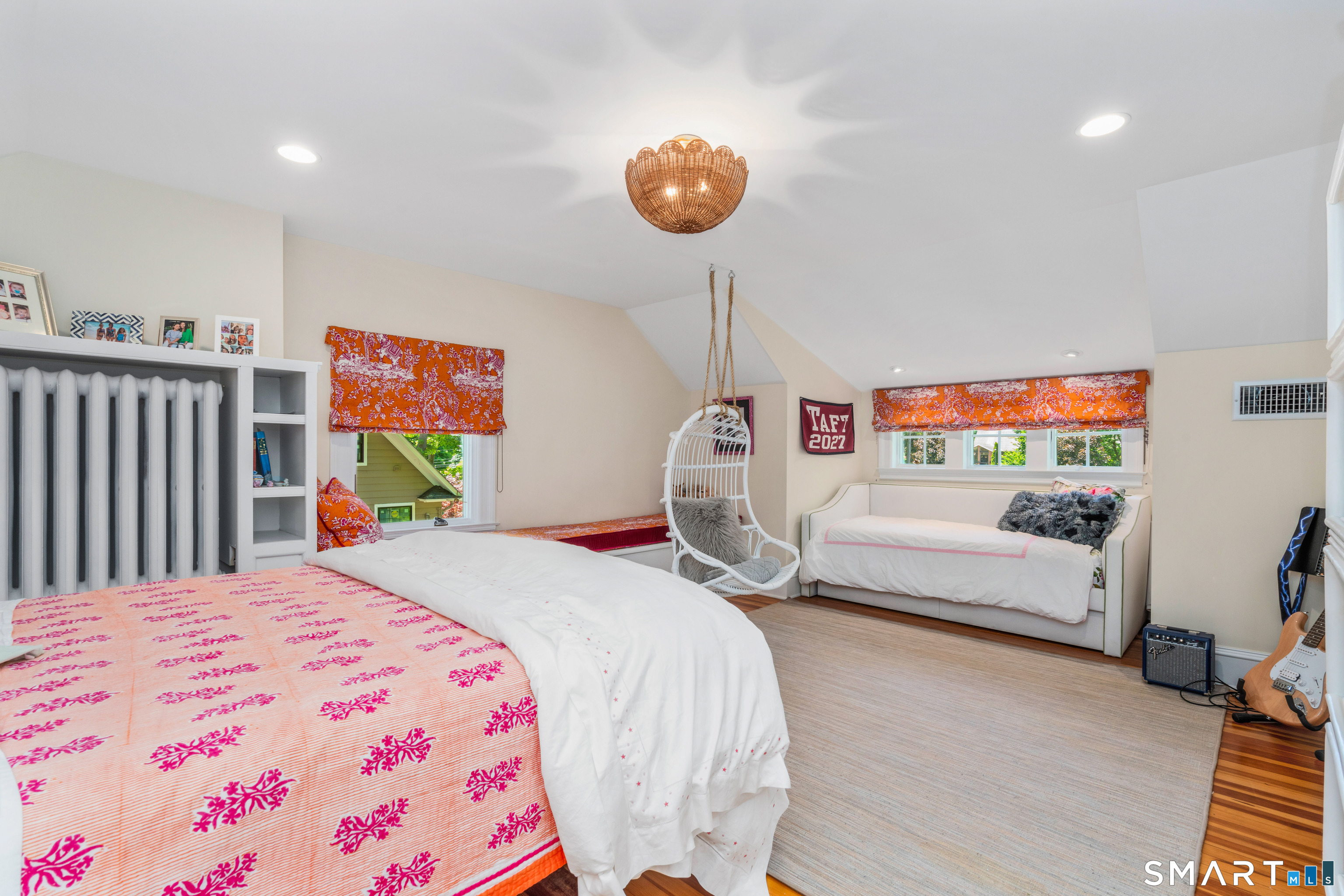 22 Ridgewood Road West Hartford, CT 06107 - Photo 31 of 35