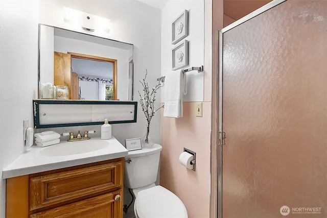 a view of a kitchen and dining room