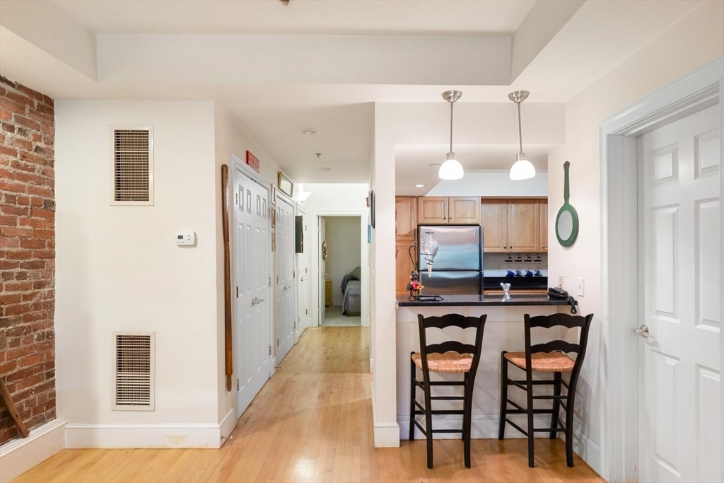 196 Main Street, Unit 1 Gloucester, MA 01930 - Photo 14 of 36