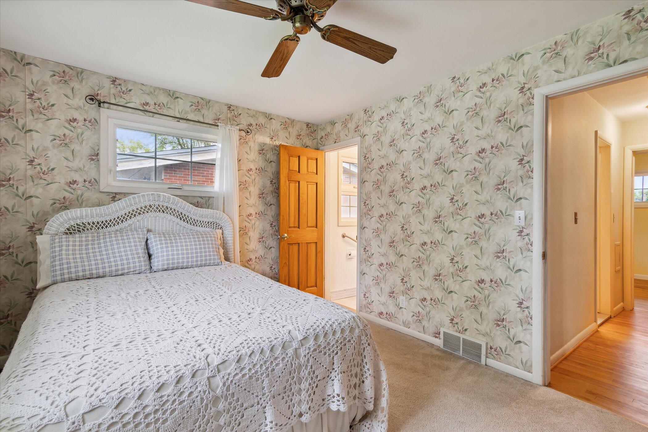 1815 Dunmore Road Ann Arbor, MI 48103 - Photo 14 of 40 21-1815-Dunmore-Rd-Ann-Arbor-MI-48103-Wi