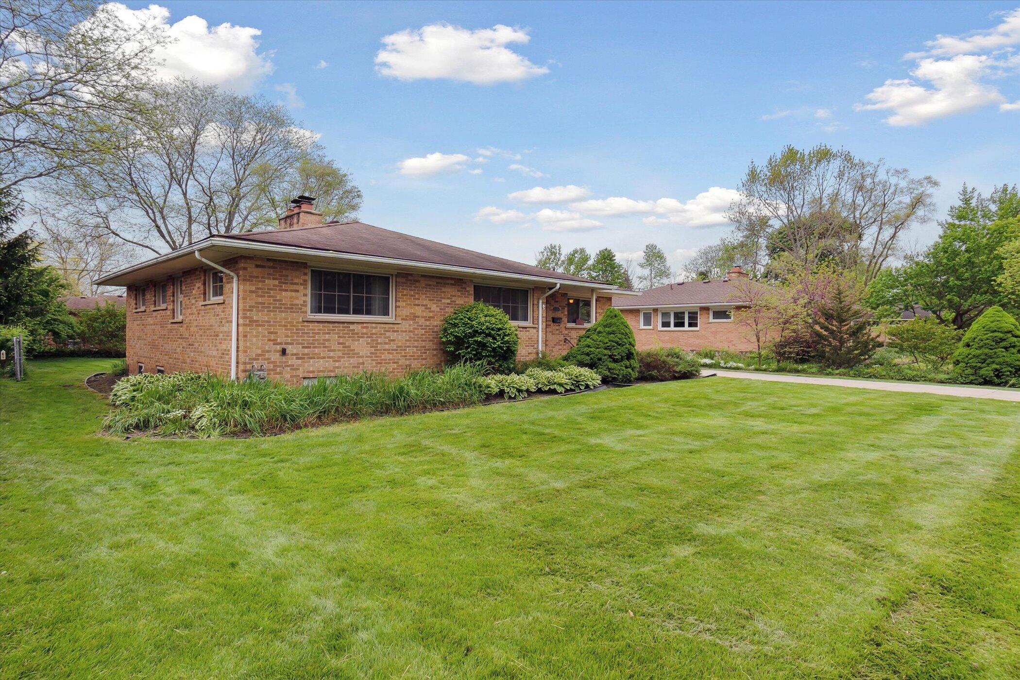 1815 Dunmore Road Ann Arbor, MI 48103 - Photo 35 of 40 04-1815-Dunmore-Rd-Ann-Arbor-MI-48103-Wi