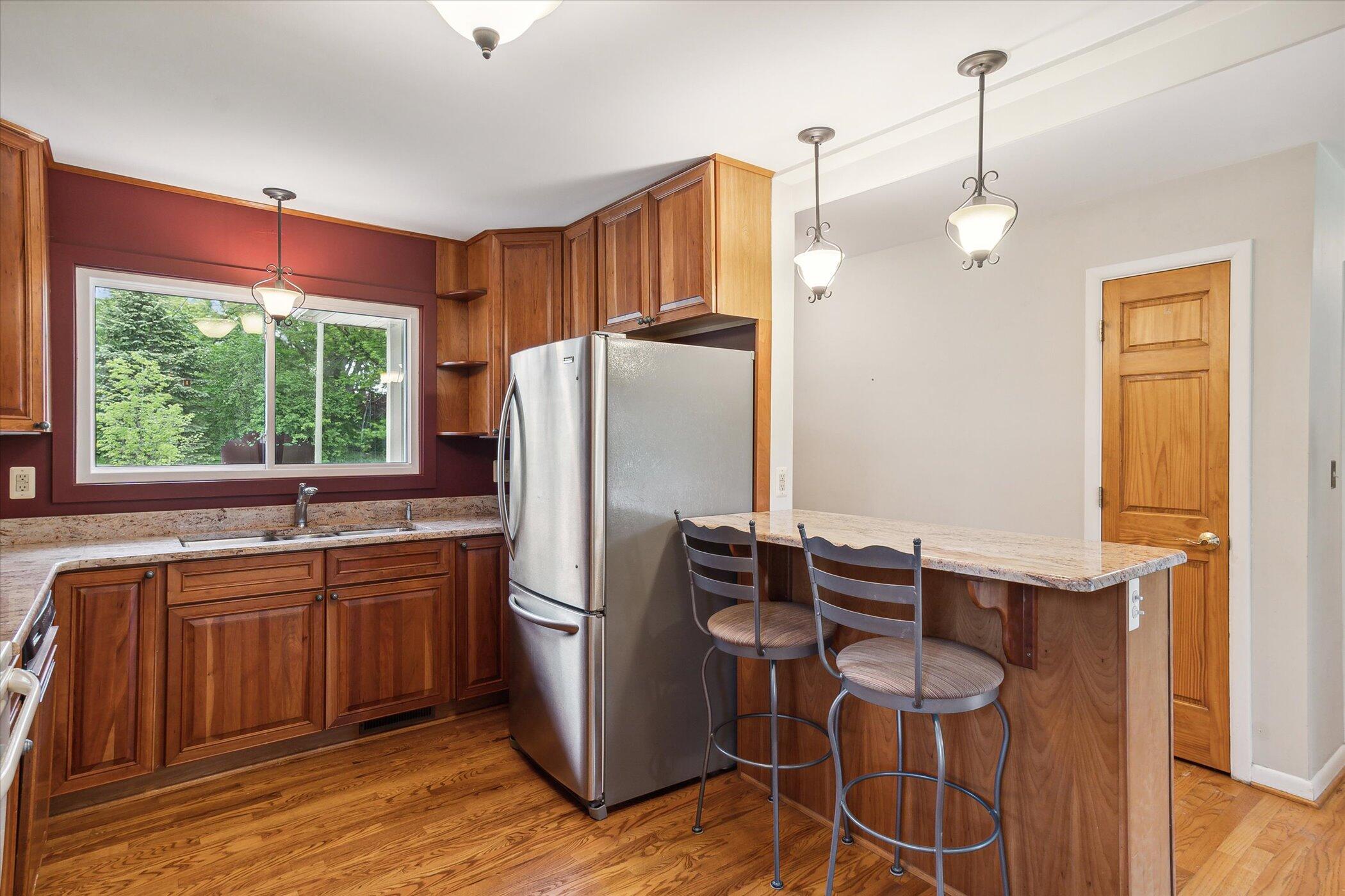 1815 Dunmore Road Ann Arbor, MI 48103 - Photo 9 of 40 13-1815-Dunmore-Rd-Ann-Arbor-MI-48103-Wi