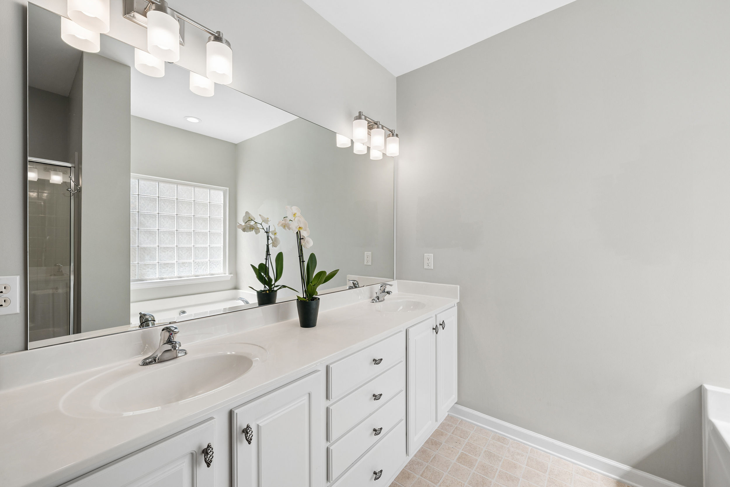 3505 Weir Way Raleigh, NC 27616 - Photo 24 of 37 23 -3505 weir way, interior, primary.jpg