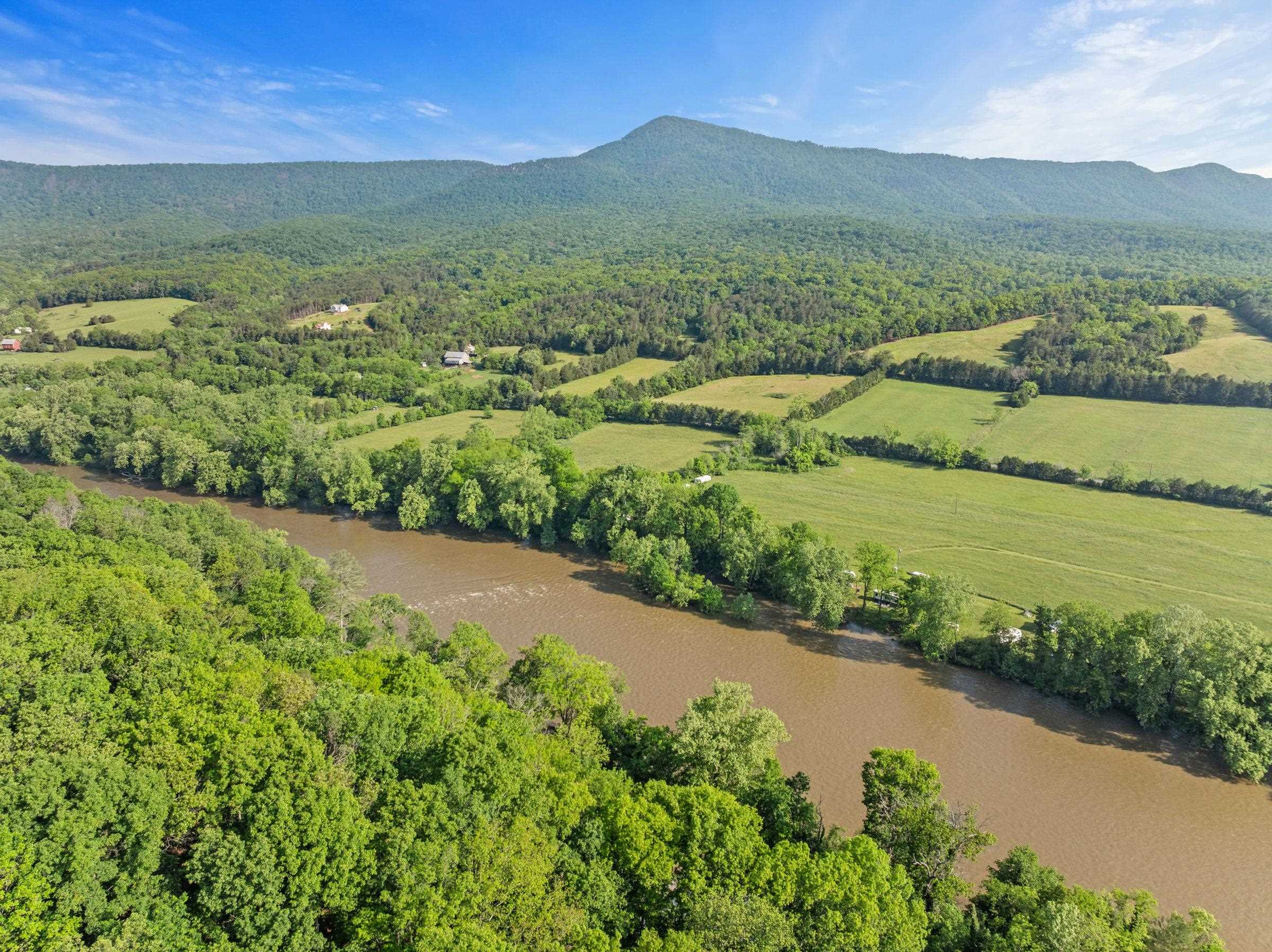 935 River Lodge Road Luray, VA 22835 - Photo 33 of 40 Gallery Image 33
