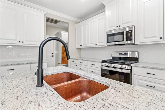 $375,000 | 110 Eastin Circle, Natchitoches, LA 71457