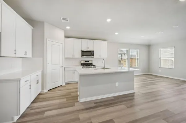 $2,050 | 160 Arcane Street, Greenville, TX 75402