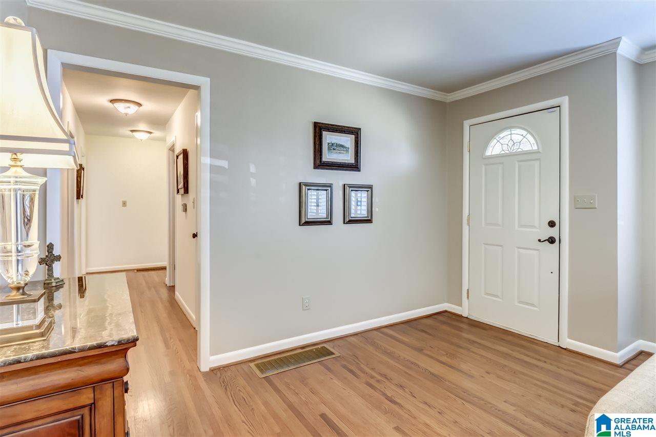 1833 Indian Hill Road Birmingham, AL 35216 - Photo 5 of 31