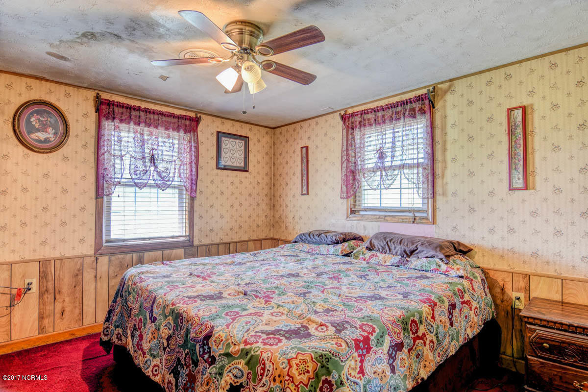132 Bryan Road Richlands, NC 28574 - Photo 16 of 30 132 S Bryan-16