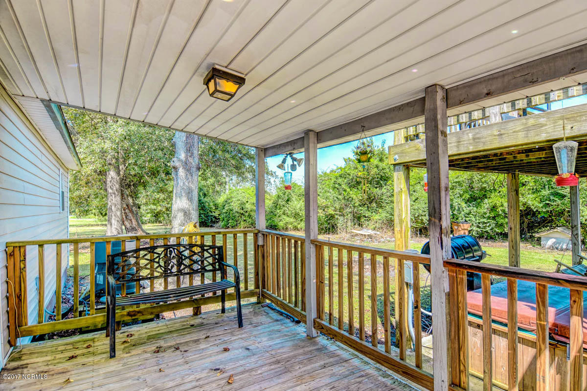 132 Bryan Road Richlands, NC 28574 - Photo 18 of 30 132 S Bryan-18