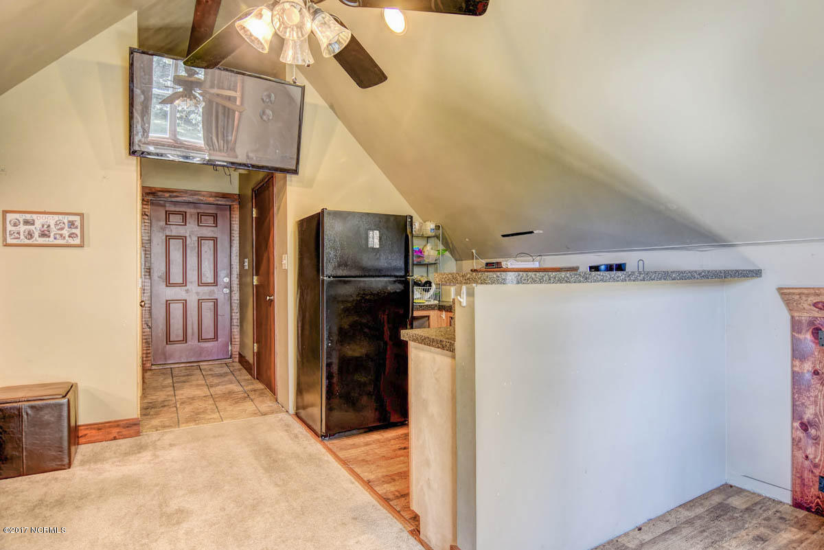 132 Bryan Road Richlands, NC 28574 - Photo 23 of 30 132 S Bryan-23