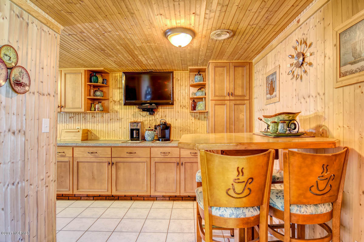 132 Bryan Road Richlands, NC 28574 - Photo 8 of 30 132 S Bryan-8