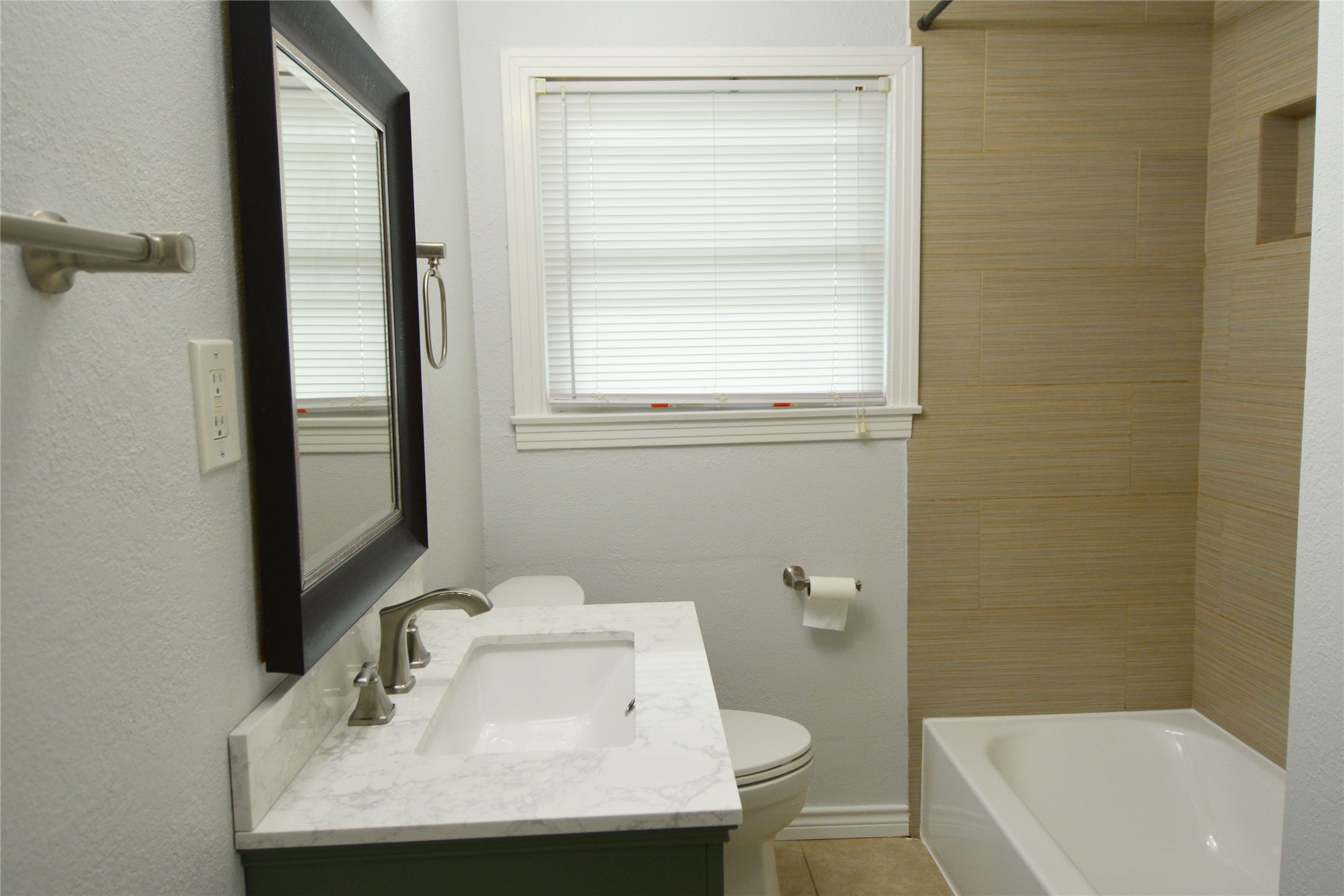 501 Jerry Street Houston, TX 77022 - Photo 8 of 19