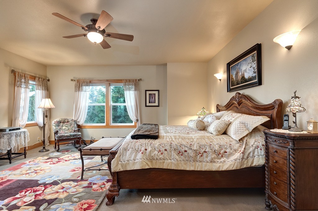 22554 Jefferson Point Road Northeast Kingston, WA 98346 - Photo 11 of 24 Gallery Image 11