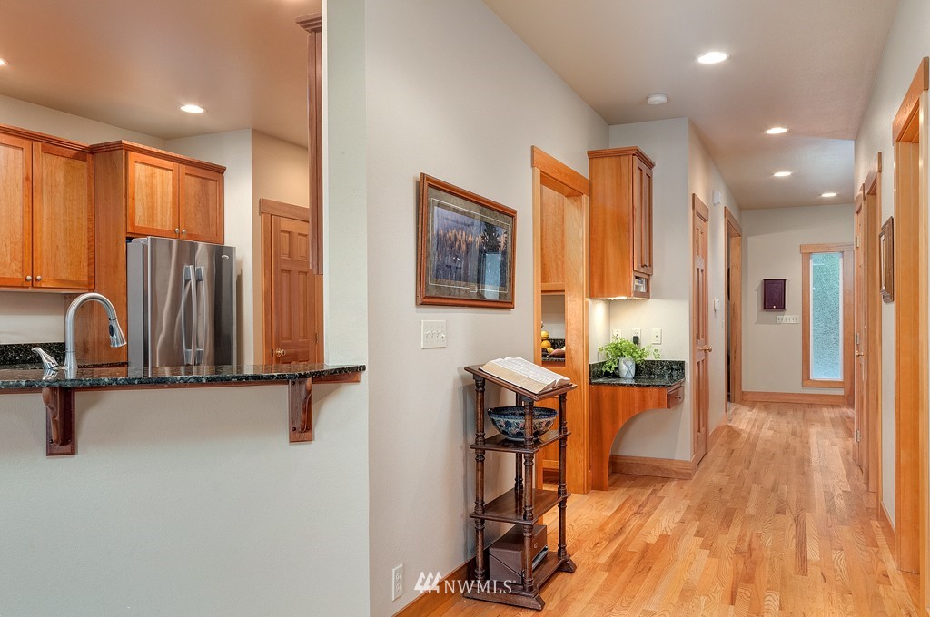 22554 Jefferson Point Road Northeast Kingston, WA 98346 - Photo 10 of 24 Gallery Image 10