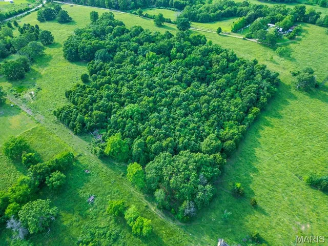 $535,000 | 1 Olathe Drive, Eldridge, MO 65463