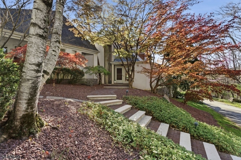 72 Washington Valley Road Morristown, NJ 07960 - Photo 3 of 36