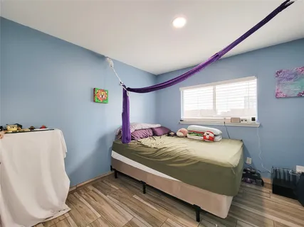 $270,000 | 2630 Umiak Drive, Houston, TX 77045