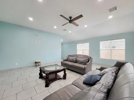 $270,000 | 2630 Umiak Drive, Houston, TX 77045