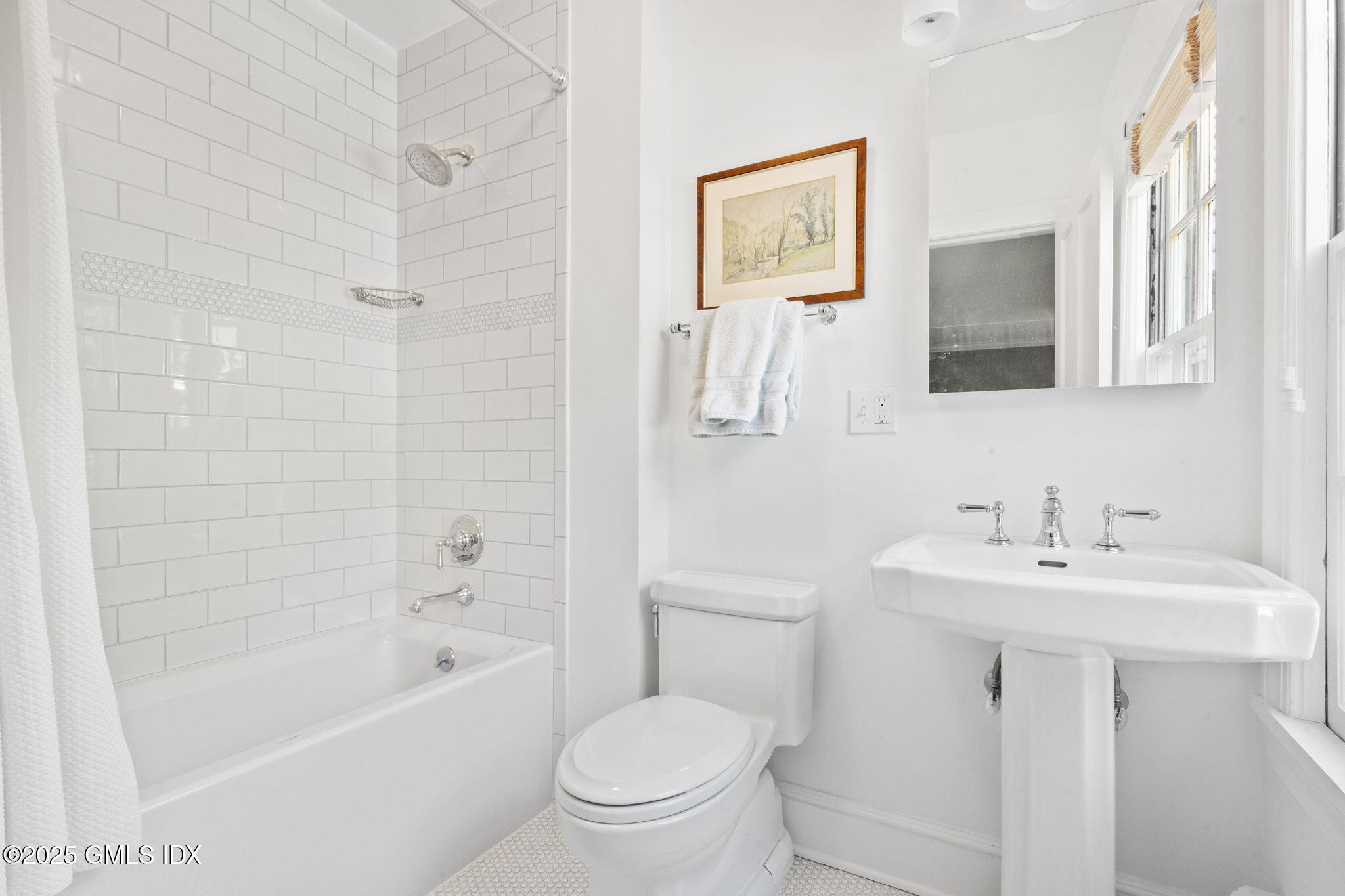 296 Old Church Road Greenwich, CT 06830 - Photo 19 of 35 47-web-or-mls-296-old-church-rd