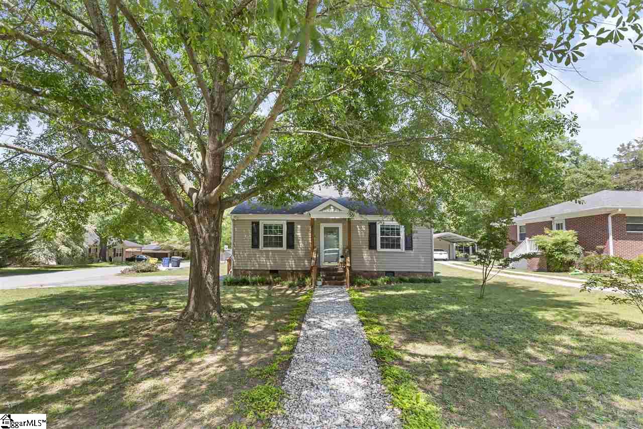 2211 Ridgewood Avenue Anderson, SC 29625 - Photo 1 of 33 Gallery Image 1