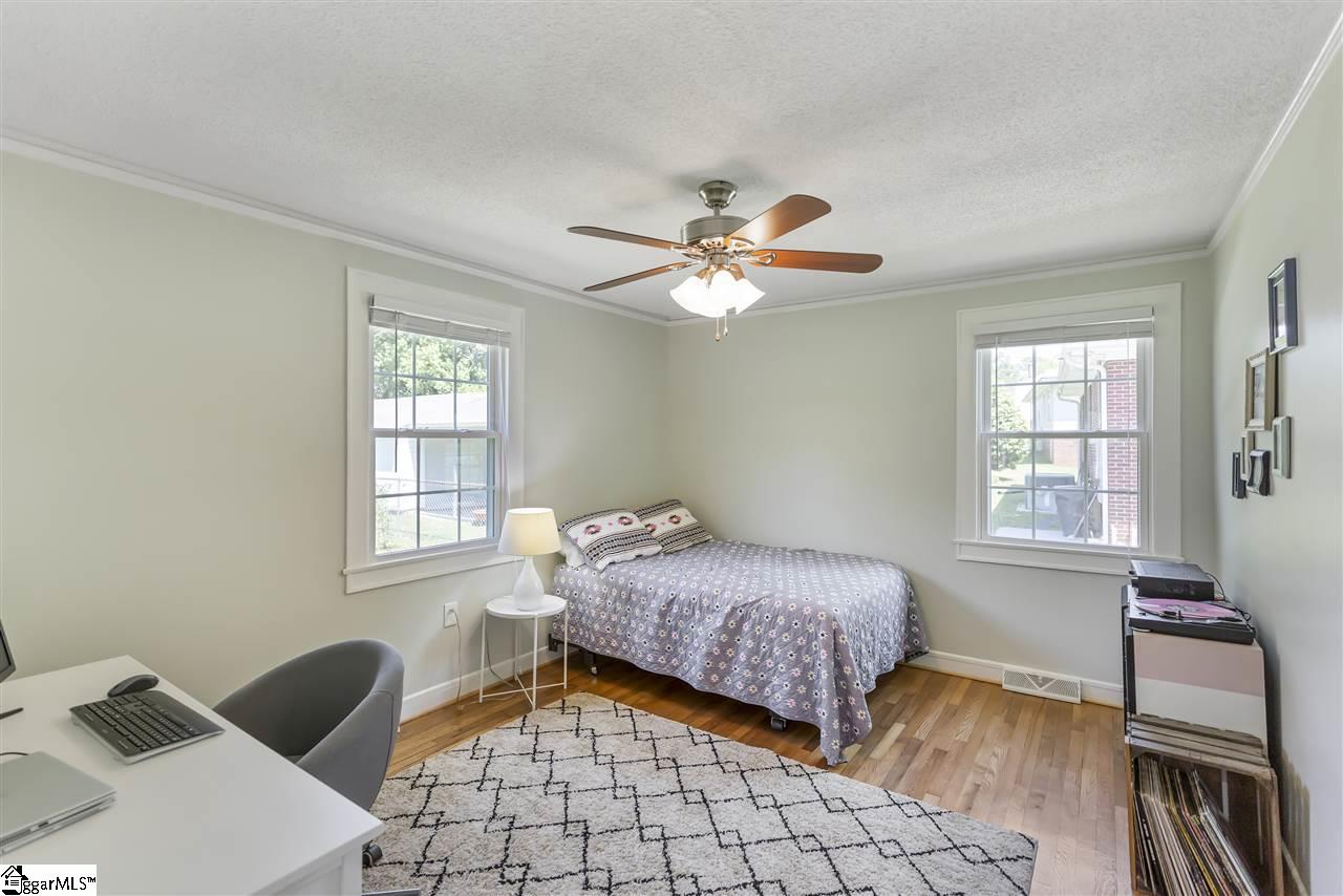 2211 Ridgewood Avenue Anderson, SC 29625 - Photo 17 of 33 Gallery Image 17