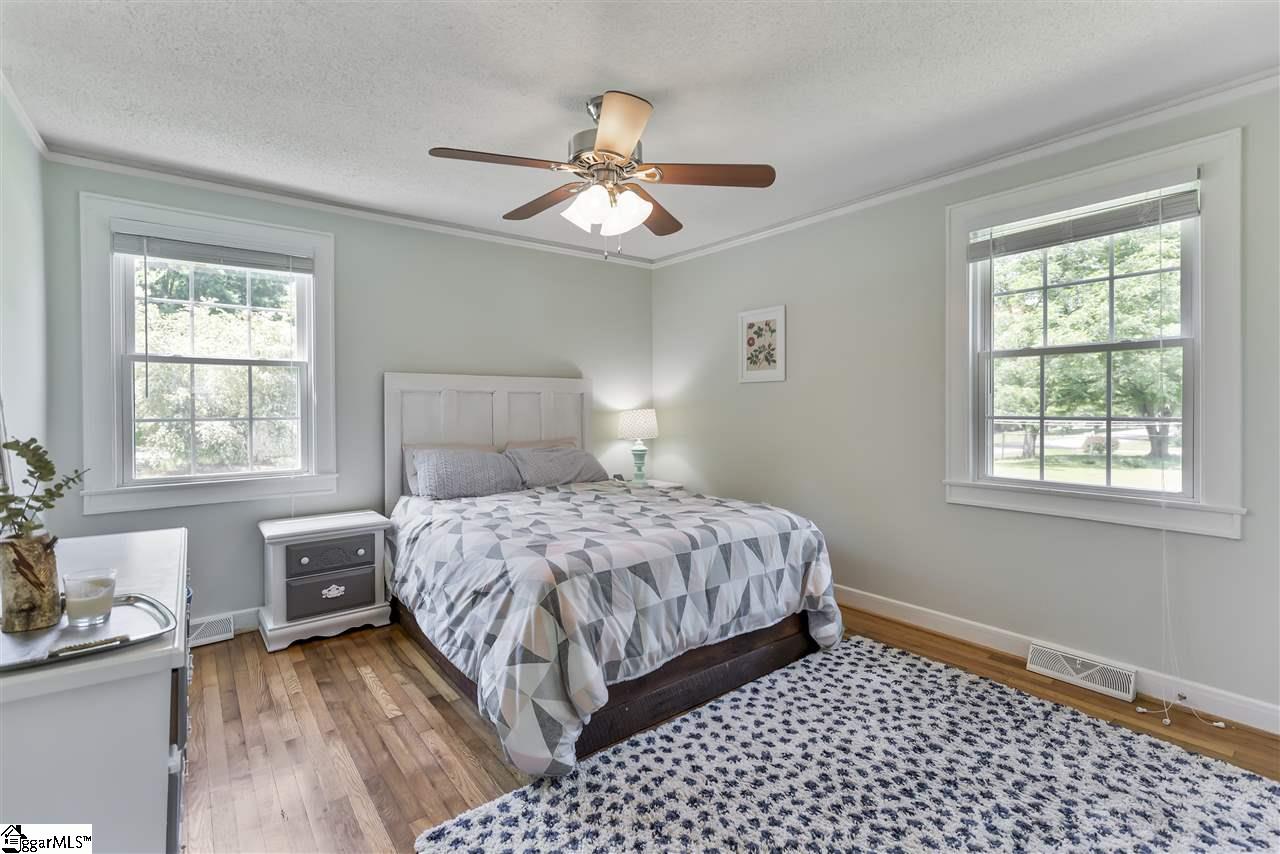 2211 Ridgewood Avenue Anderson, SC 29625 - Photo 22 of 33 Gallery Image 22