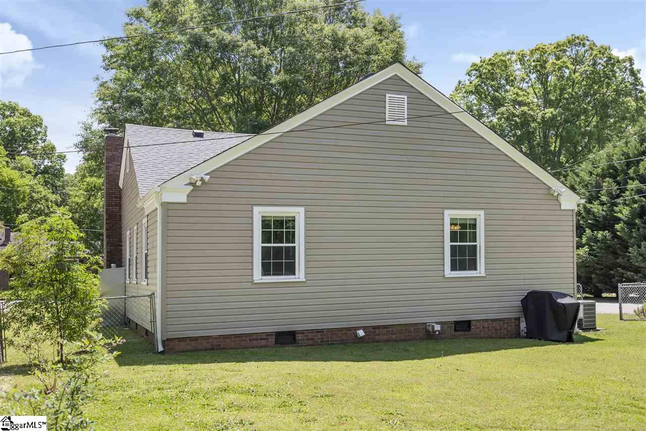2211 Ridgewood Avenue Anderson, SC 29625 - Photo 27 of 33 Gallery Image 27