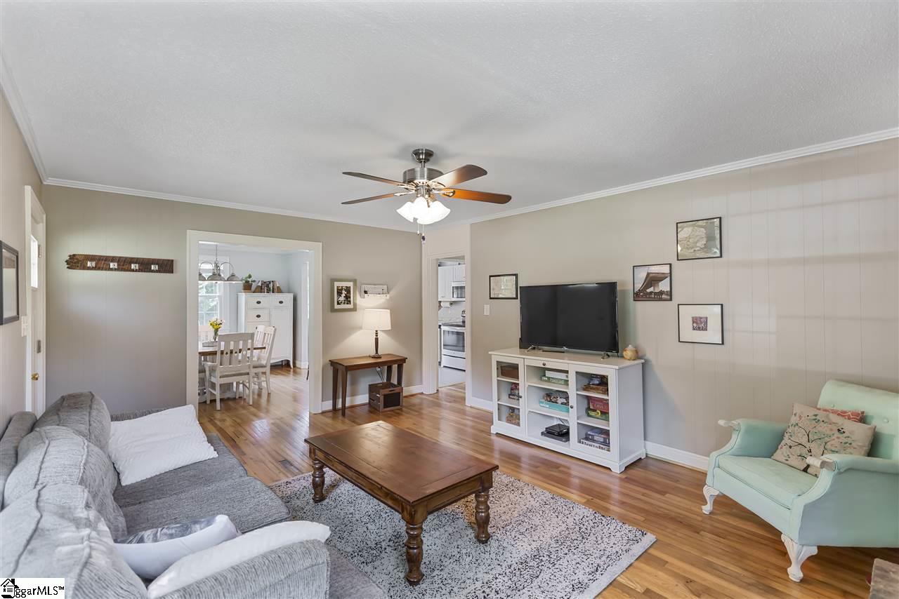 2211 Ridgewood Avenue Anderson, SC 29625 - Photo 4 of 33 Gallery Image 4