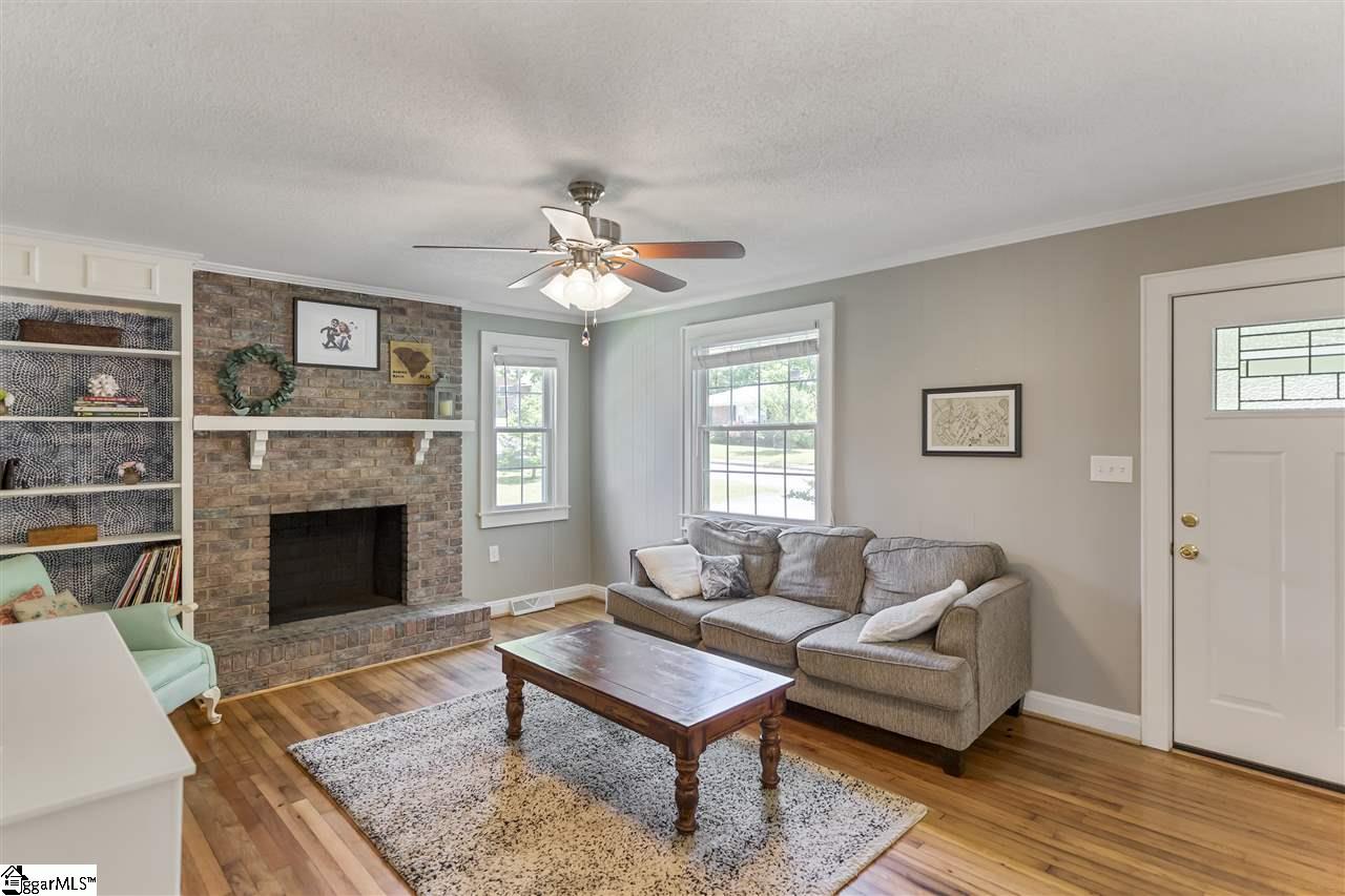 2211 Ridgewood Avenue Anderson, SC 29625 - Photo 6 of 33 Gallery Image 6